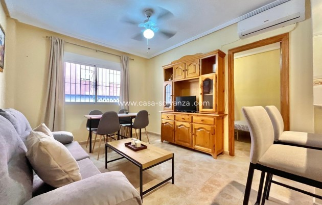 Resale - Apartment / flat - Torrevieja - Parque Las Naciones