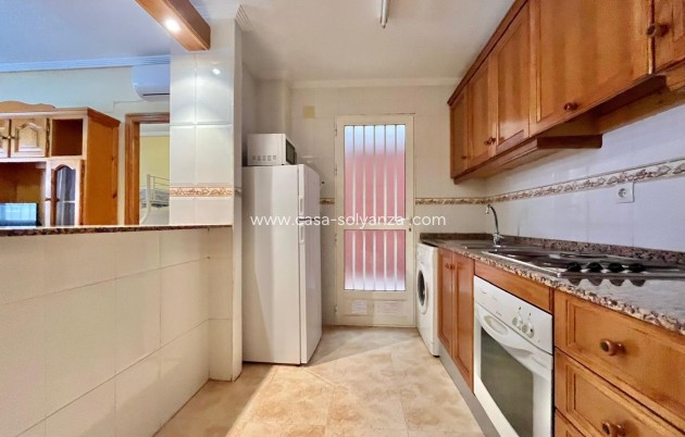 Resale - Apartment / flat - Torrevieja - Parque Las Naciones