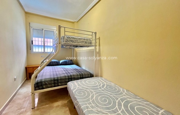 Resale - Apartment / flat - Torrevieja - Parque Las Naciones
