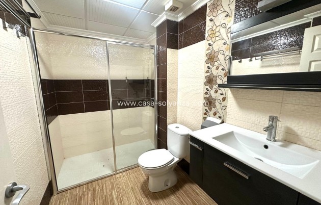 Resale - Apartment / flat - Torrevieja - Playa del Cura