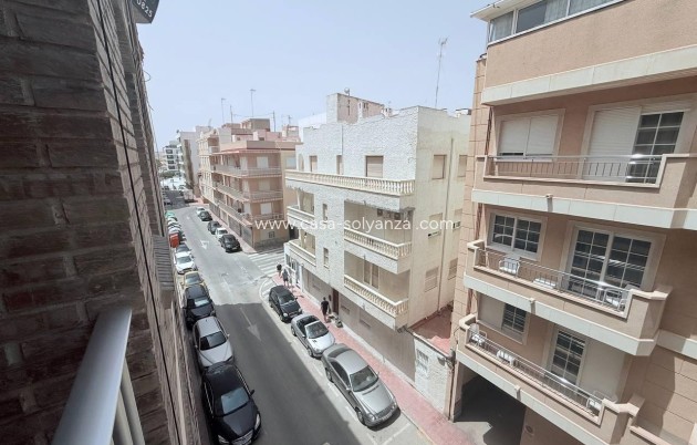 Resale - Apartment / flat - Torrevieja - La Mata
