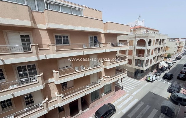 Resale - Apartment / flat - Torrevieja - La Mata