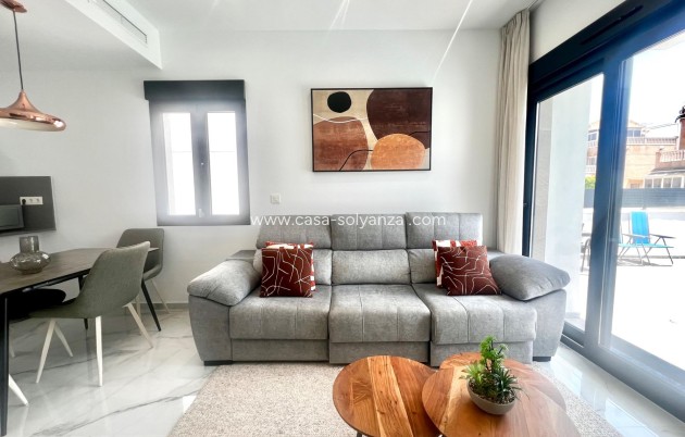 Resale - Villa - Torrevieja - La Siesta