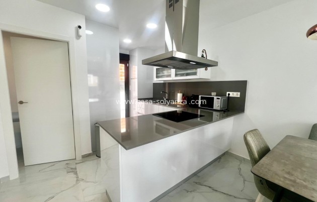 Resale - Villa - Torrevieja - La Siesta