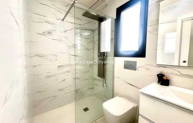 Resale - Villa - Torrevieja - La Siesta