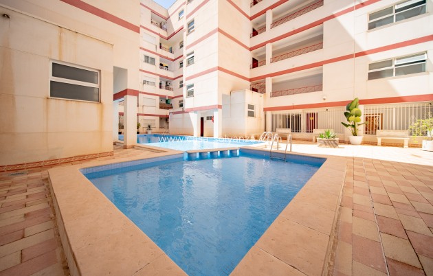 Resale - Apartment / flat - Torrevieja