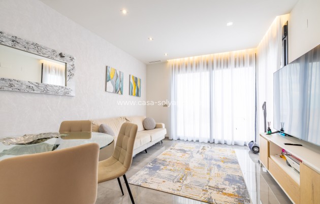 Resale - Villa - Torrevieja - Los Altos