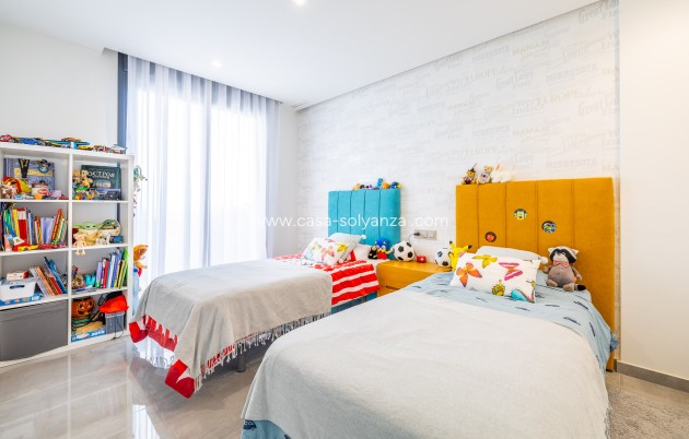 Resale - Villa - Torrevieja - Los Altos