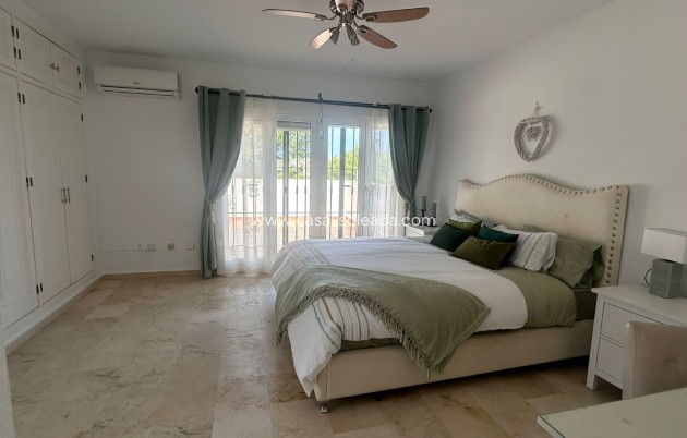 Resale - Villa - Orihuela Costa - Costa Blanca