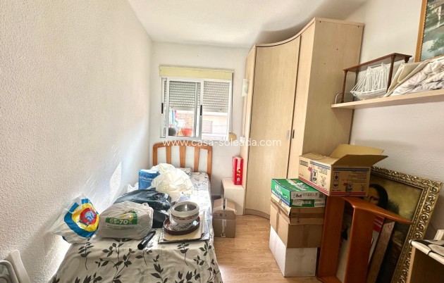 Resale - Apartment / flat - Torrevieja - Estacion Autobuses