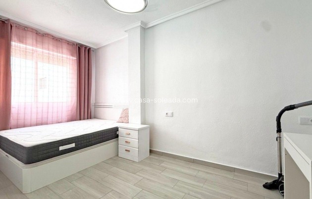Wiederverkauf - Wohnung - Torrevieja - Playa del Cura