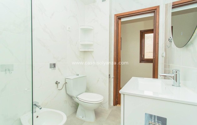 Resale - Apartment / flat - Torrevieja - Playa del Cura