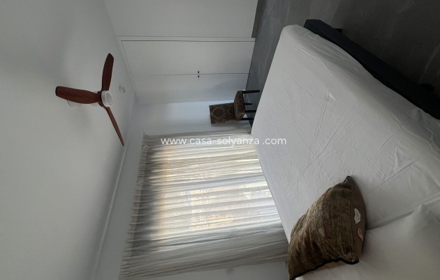 Neue Gebäude - Villa - Polop