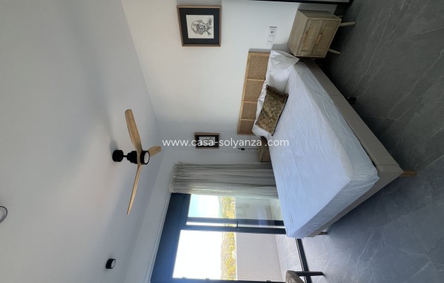 Neue Gebäude - Villa - Polop