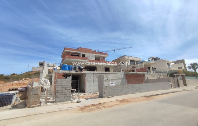 Obra nueva - Villa - Dehesa De Campoamor