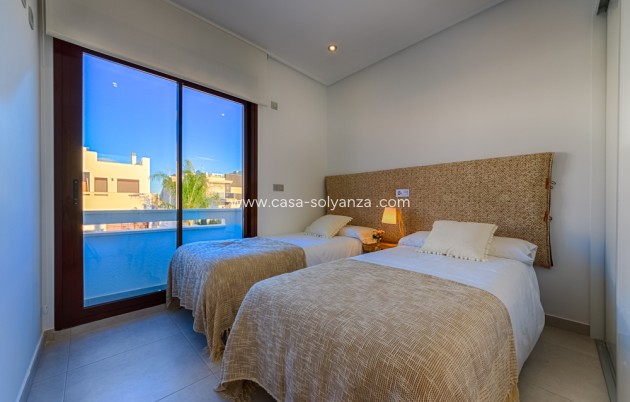 Neue Gebäude - Stadthaus - Pilar de la Horadada