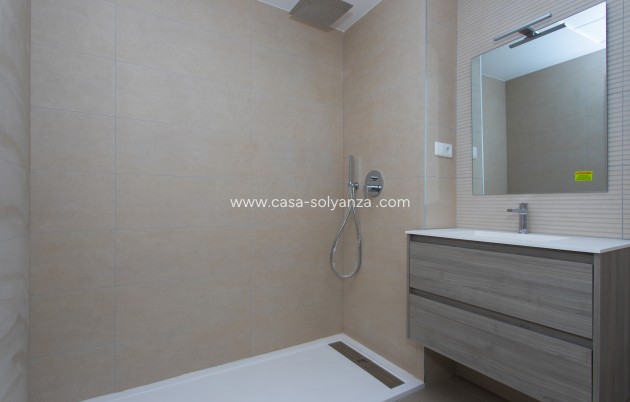 Neue Gebäude - Stadthaus - Monforte del Cid