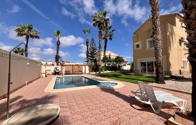 Herverkoop - Villa - La Zenia