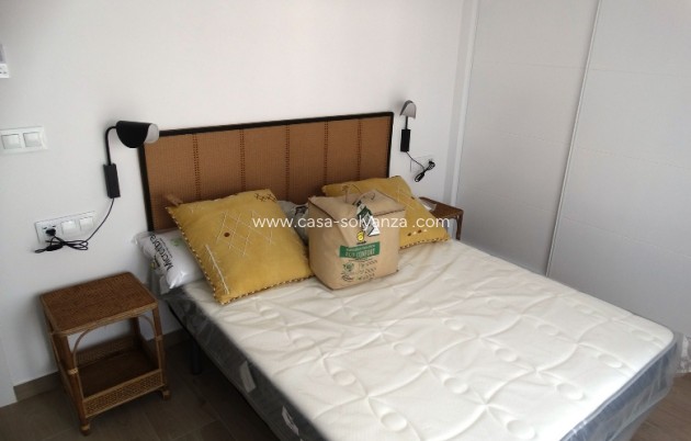 Obra nueva - Adosado - Pilar de la Horadada