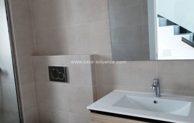 Obra nueva - Adosado - Pilar de la Horadada