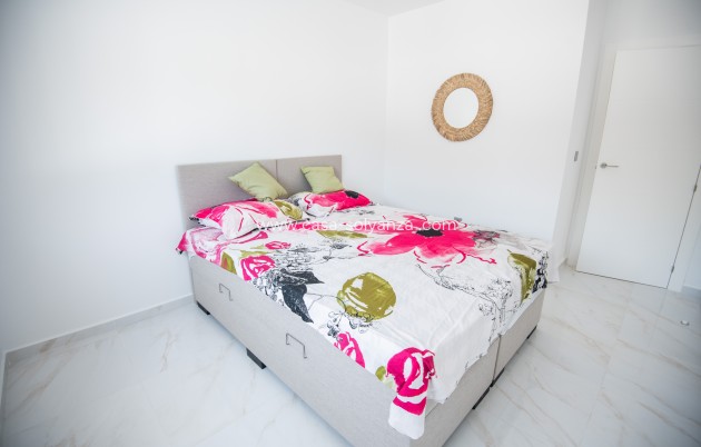 Obra nueva - Villa - Pinar de Campoverde