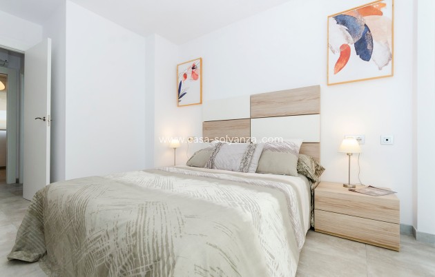 Neue Gebäude - Stadthaus - Torrevieja