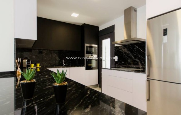 Obra nueva - Villa - Orihuela Costa