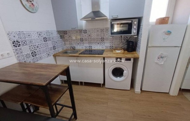 Resale - Apartment / flat - Torrevieja - Los Balcones