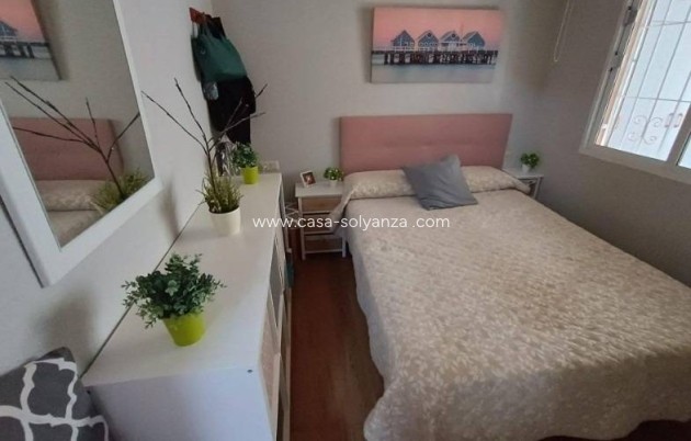Resale - Apartment / flat - Torrevieja - Los Balcones