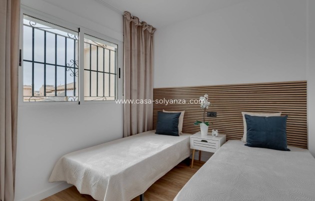 Reventa - Apartamento / piso - Orihuela - Urbanización Perla del Mar
