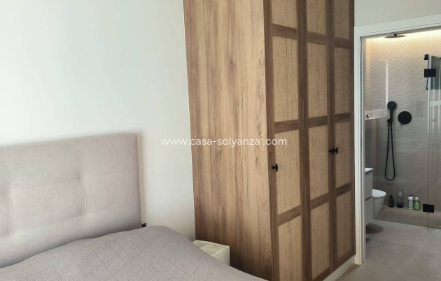 Resale - Bungalow - Pilar de la Horadada - El Mojón