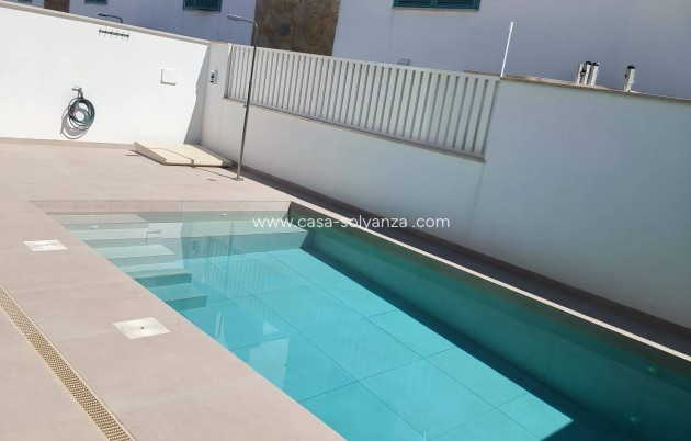 Resale - Bungalow - Pilar de la Horadada - El Mojón