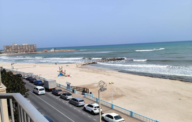 Resale - Apartment / flat - Torrevieja - Center