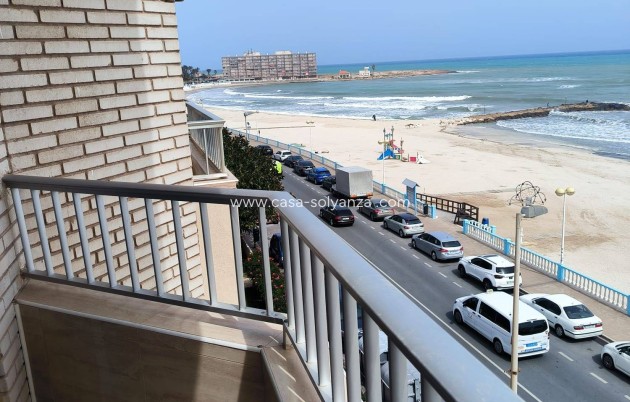 Resale - Apartment / flat - Torrevieja - Center