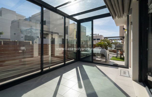 Resale - Villa - Torrevieja - Aguas nuevas