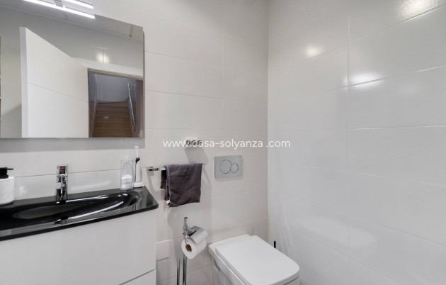 Resale - Villa - Torrevieja - Aguas nuevas