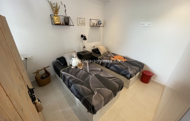 Resale - Bungalow - Pilar de la Horadada - Costa Blanca