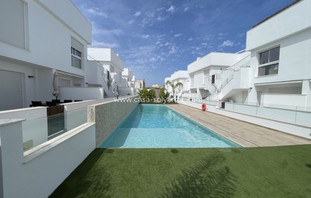 Resale - Bungalow - Pilar de la Horadada - Costa Blanca
