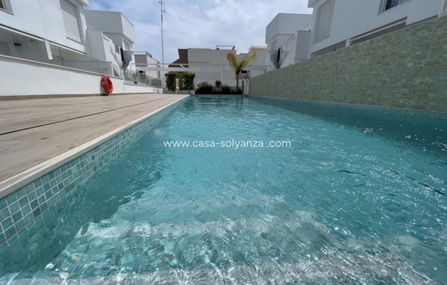 Resale - Bungalow - Pilar de la Horadada - Costa Blanca