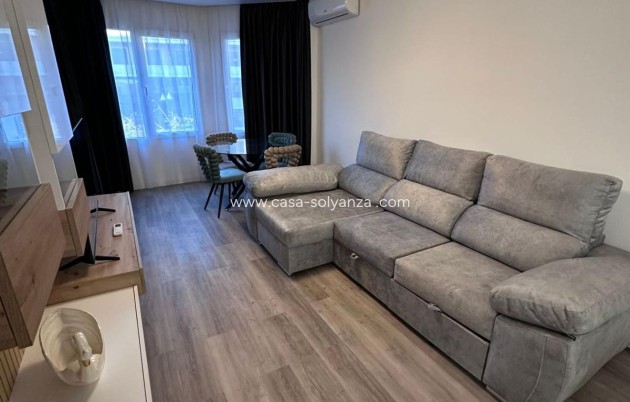 Resale - Apartment / flat - Torrevieja - Estacion Autobuses