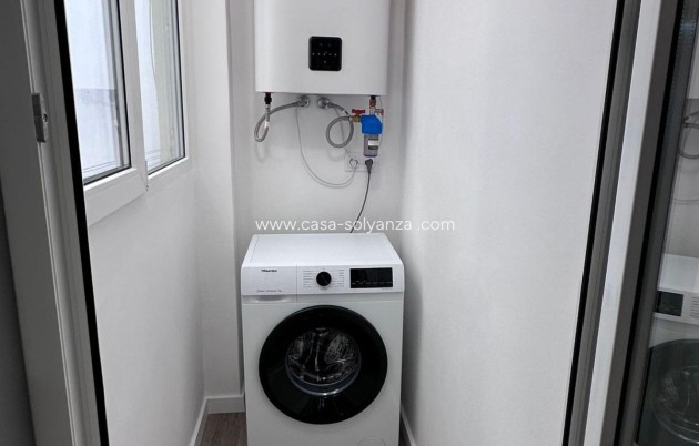 Resale - Apartment / flat - Torrevieja - Estacion Autobuses