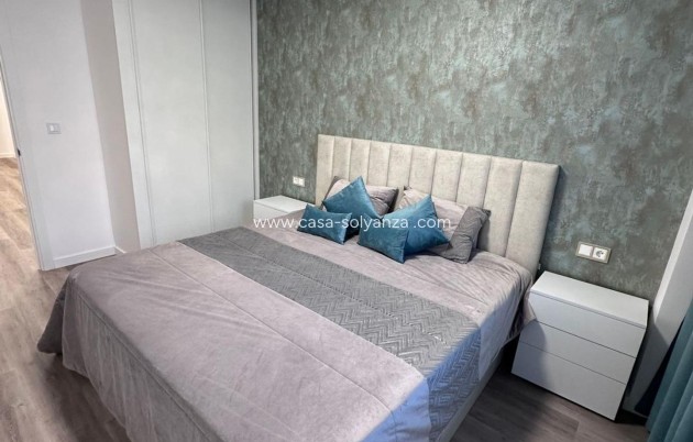 Resale - Apartment / flat - Torrevieja - Estacion Autobuses