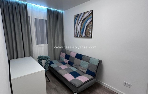 Resale - Apartment / flat - Torrevieja - Estacion Autobuses