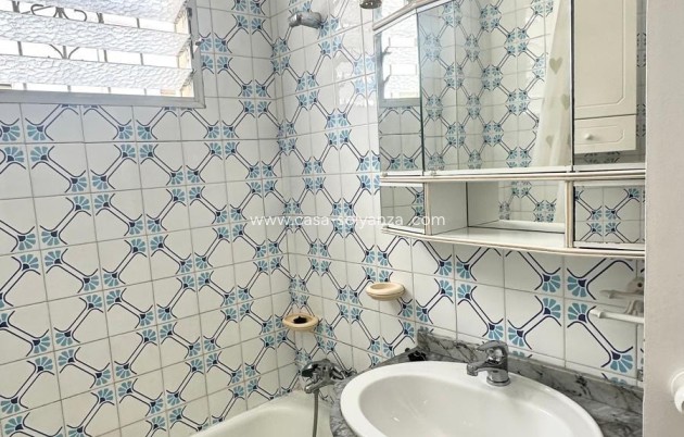 Resale - Apartment / flat - Torrevieja - Playa de los Locos