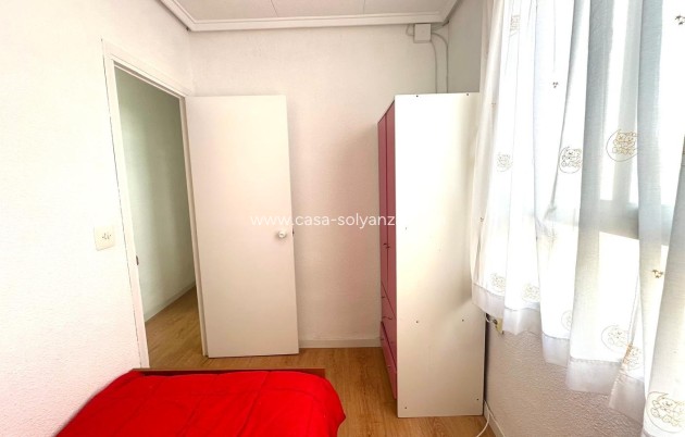 Resale - Apartment / flat - Torrevieja - Playa de los Locos