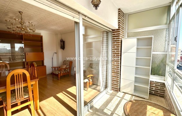 Resale - Apartment / flat - Torrevieja - Playa de los Locos