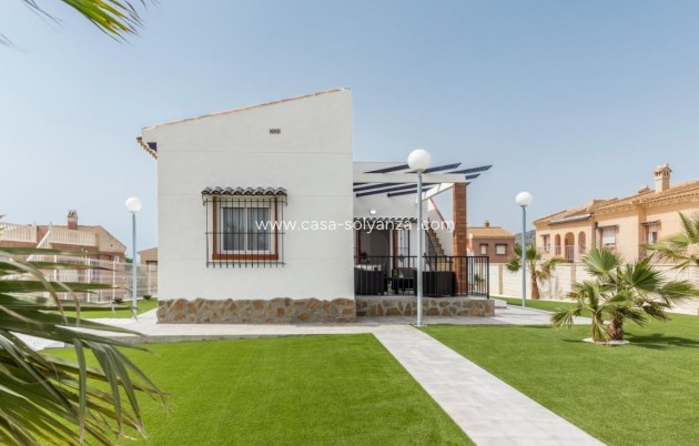 Obra nueva - Villa - Gea Y Truyols