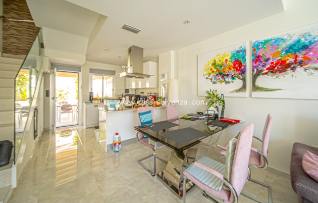 Resale - Villa - Orihuela Costa - Lomas de Cabo Roig