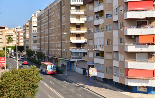 Resale - Apartment / flat - Torrevieja - Costa Blanca