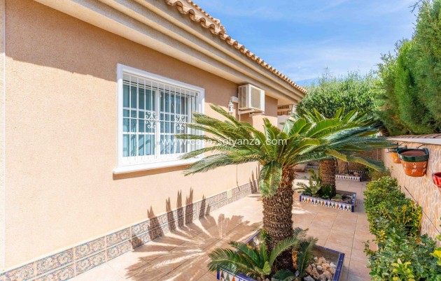 Revente - Villa - Orihuela Costa - Punta Prima
